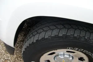 white 2017 Chevrolet Colorado at Mattox Auto Sales